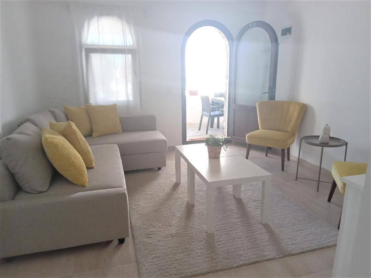 Apartment Dolphin Residences Coleus 3